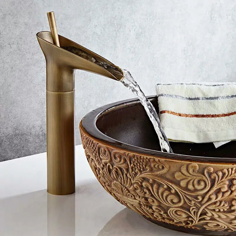 Torneira Premium Cuba Estilo Cascata - Utilidades Casa